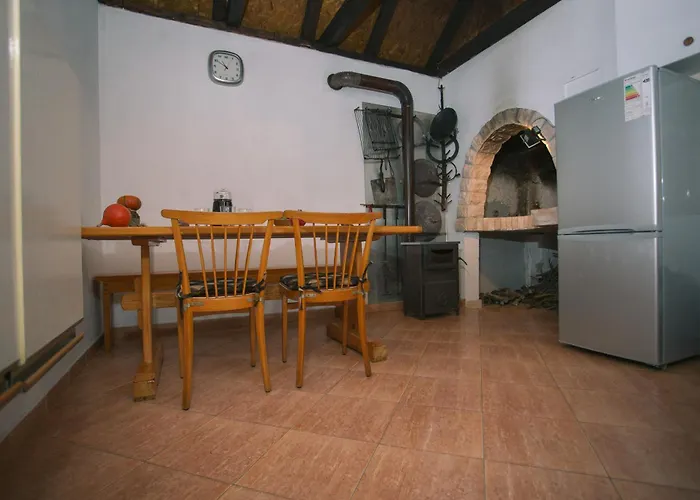 Beachfront Mami בית נופש Poljica (Trogir)
