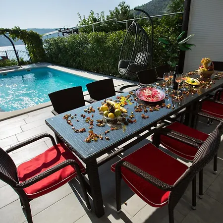 Beachfront Mami Poljica (Trogir)